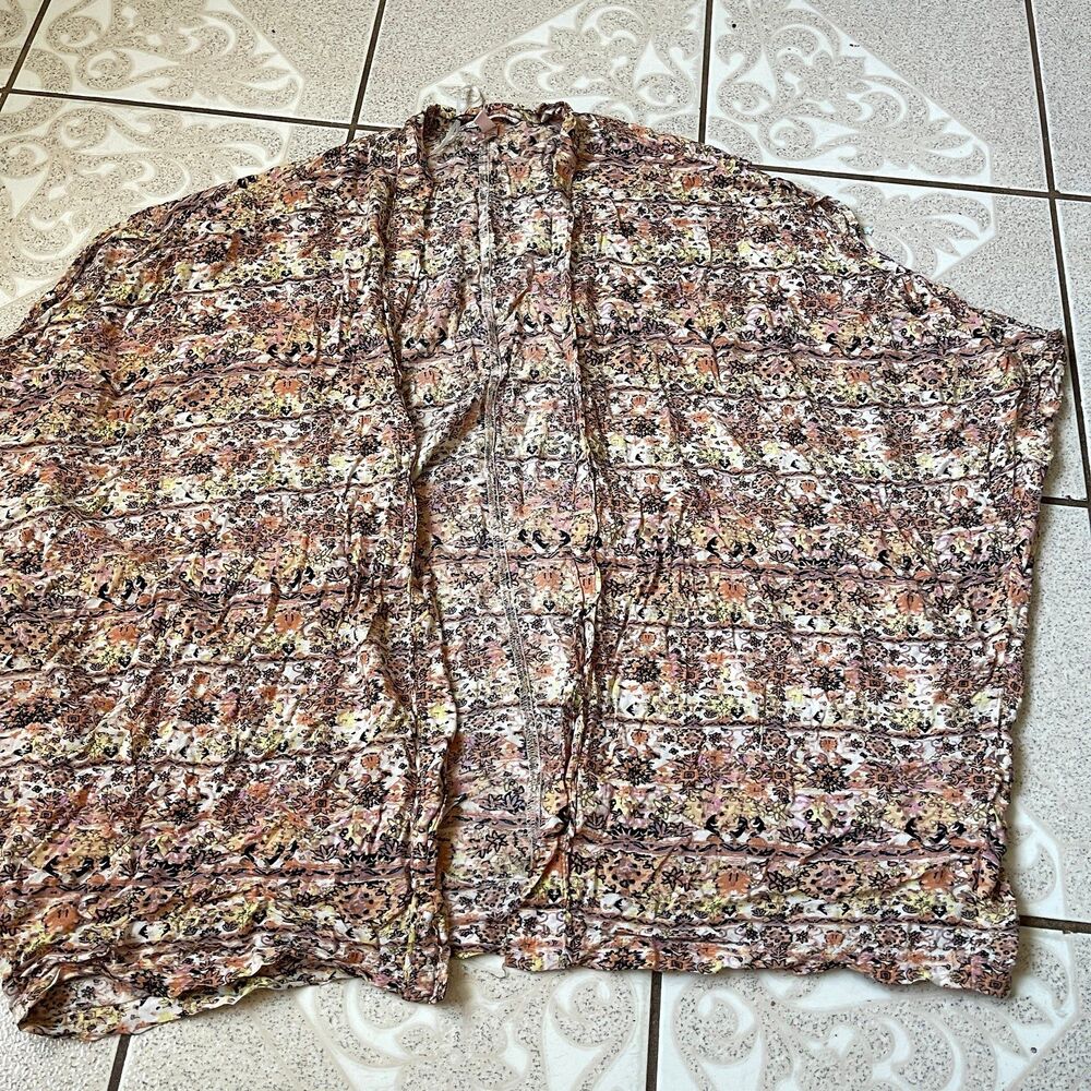 Victoria’s Secret Boho Floral Open Front Kimono Size XS